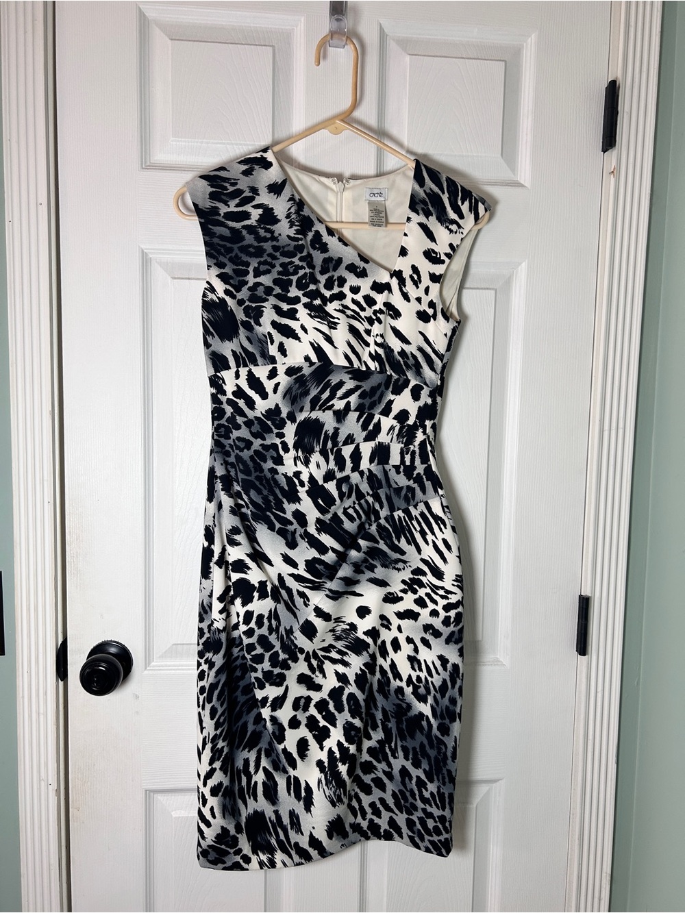 Vintage CACHÉ Animal Print Sleeveless Ruched Bodycon Sheath Dress US 2